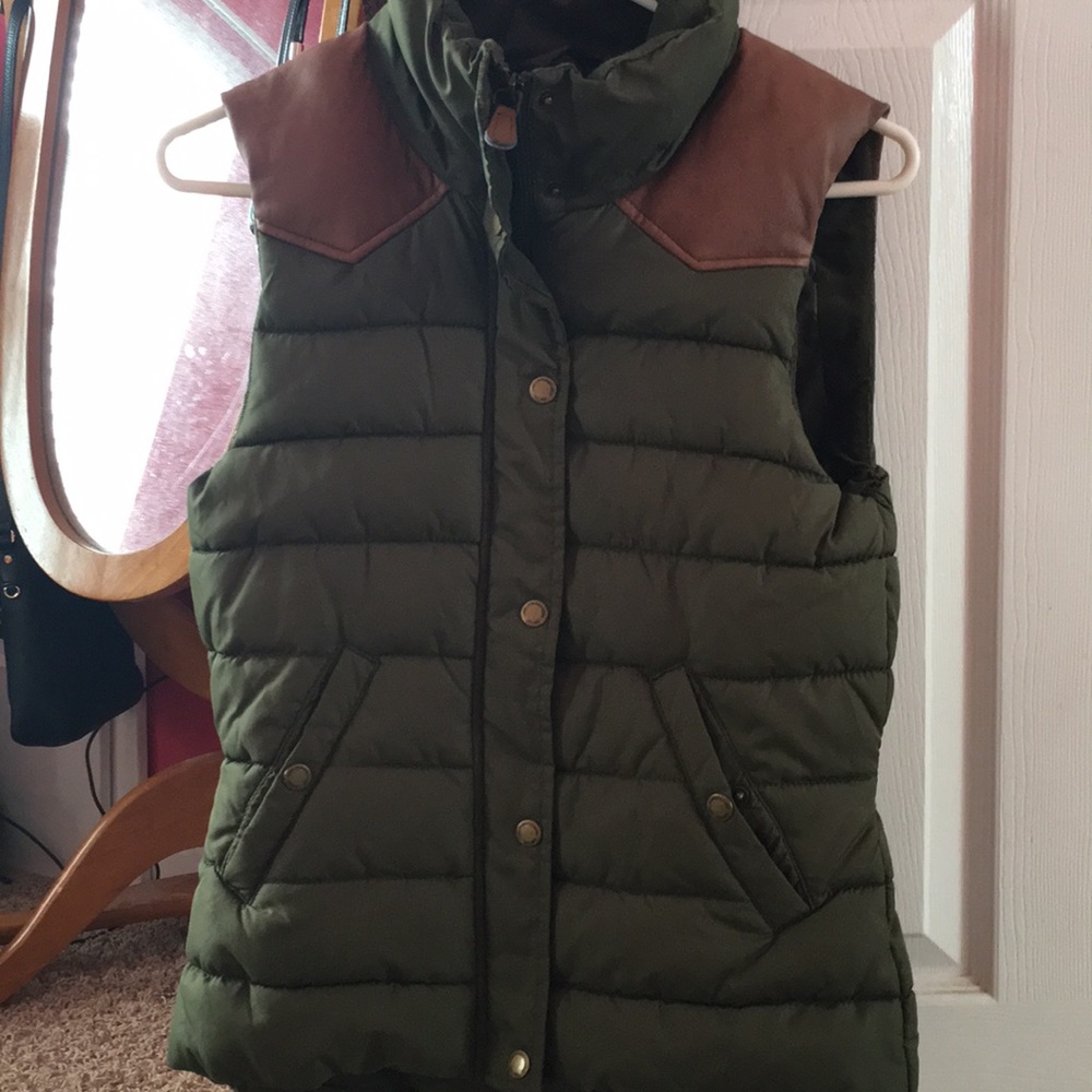 Army green vest